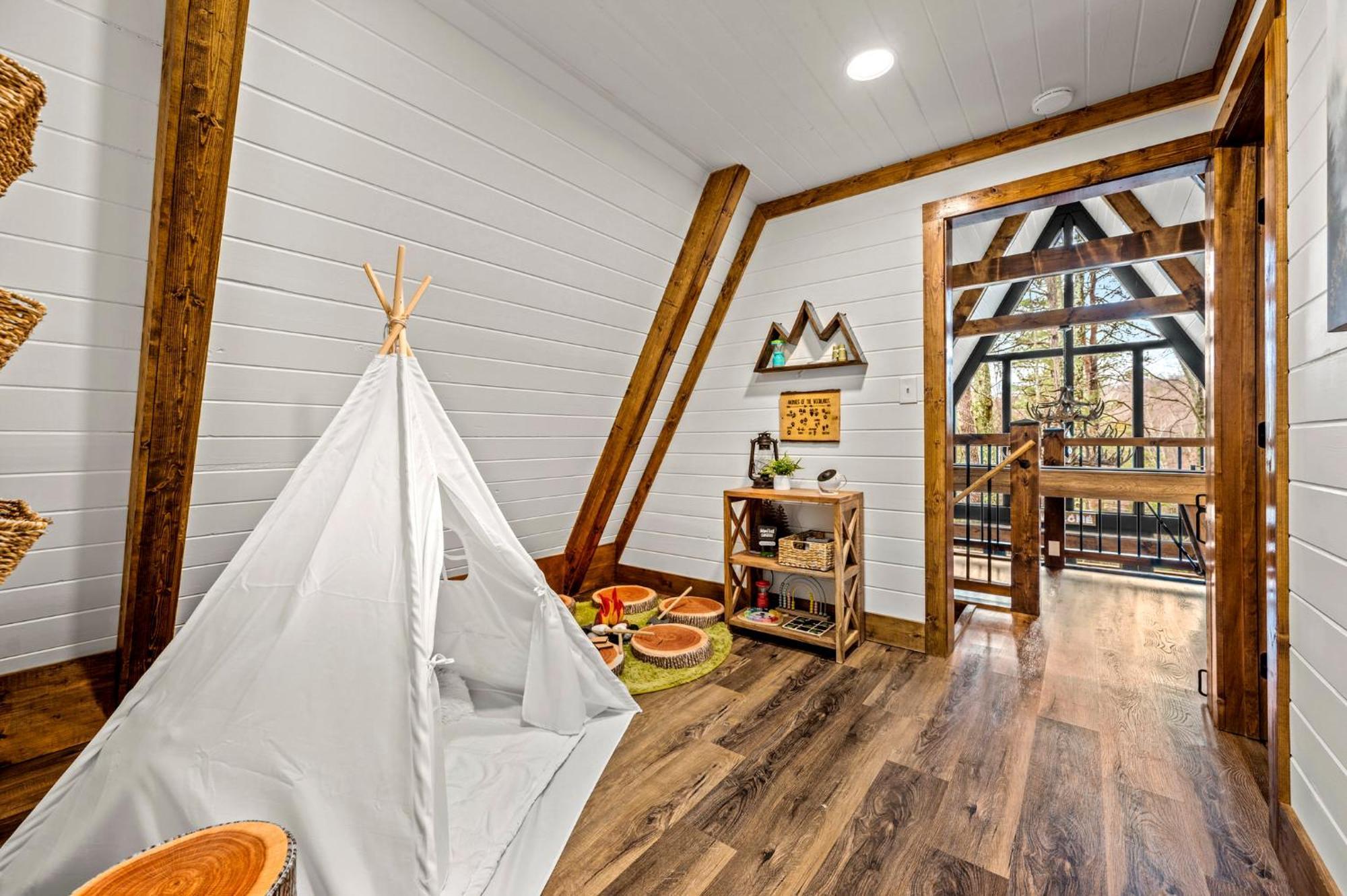 1Mile Downtown, Handicap Ramp, Hot Tub, Game Room Gatlinburg Eksteriør bilde