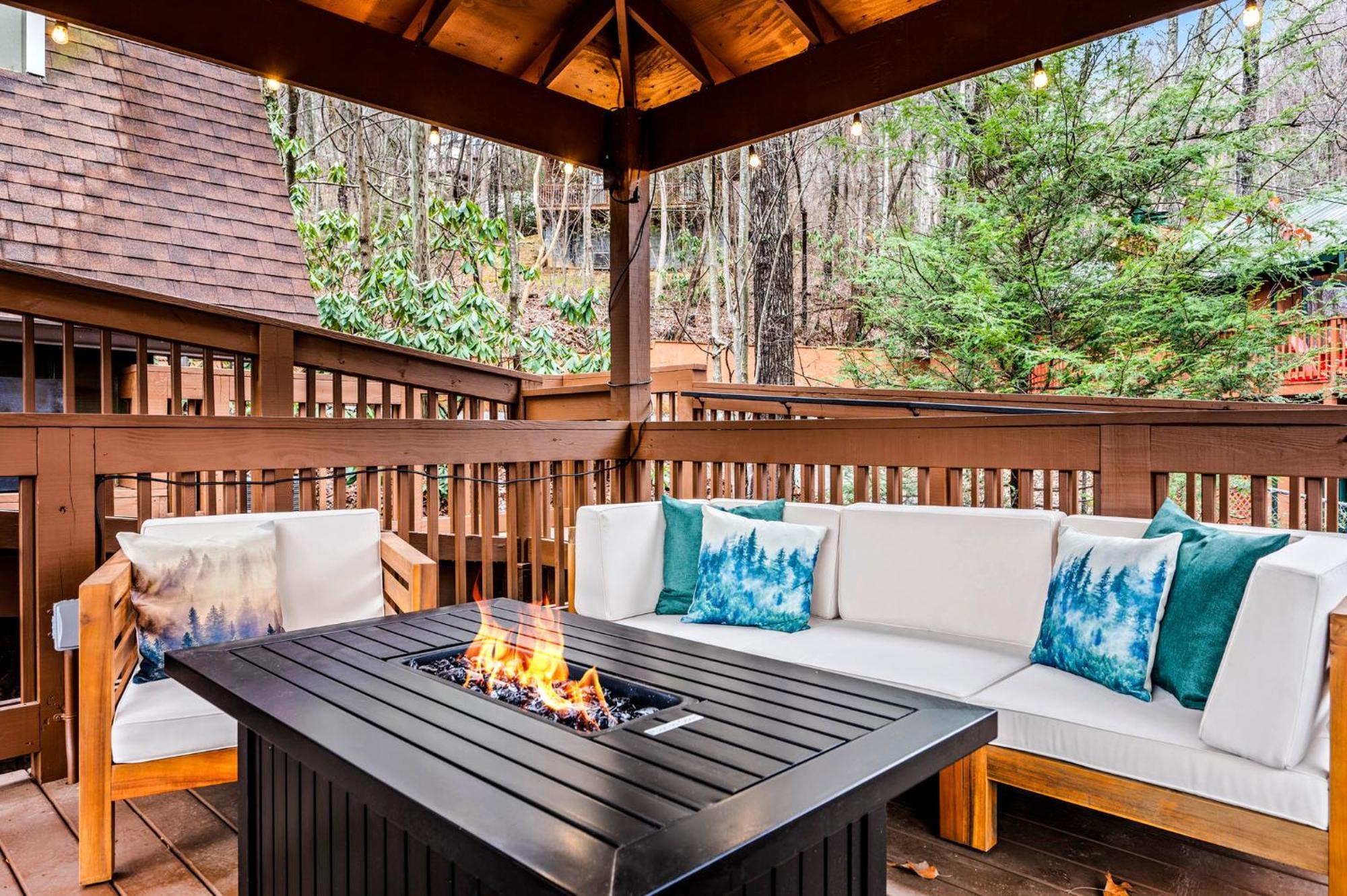 1Mile Downtown, Handicap Ramp, Hot Tub, Game Room Gatlinburg Eksteriør bilde